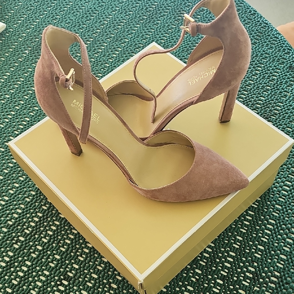 Michael Kors Mauve Suede Heels